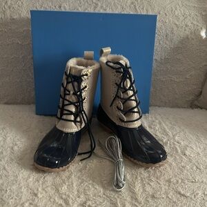 Brand new Jack Rogers scallop Chloe boot: 8